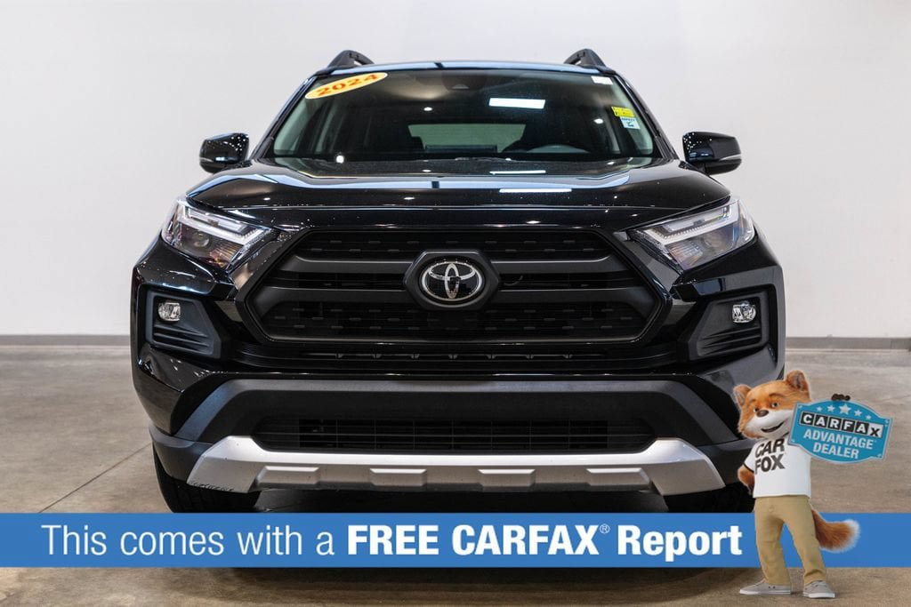 Used 2024 Toyota RAV4 Adventure AWD/4WD image 2