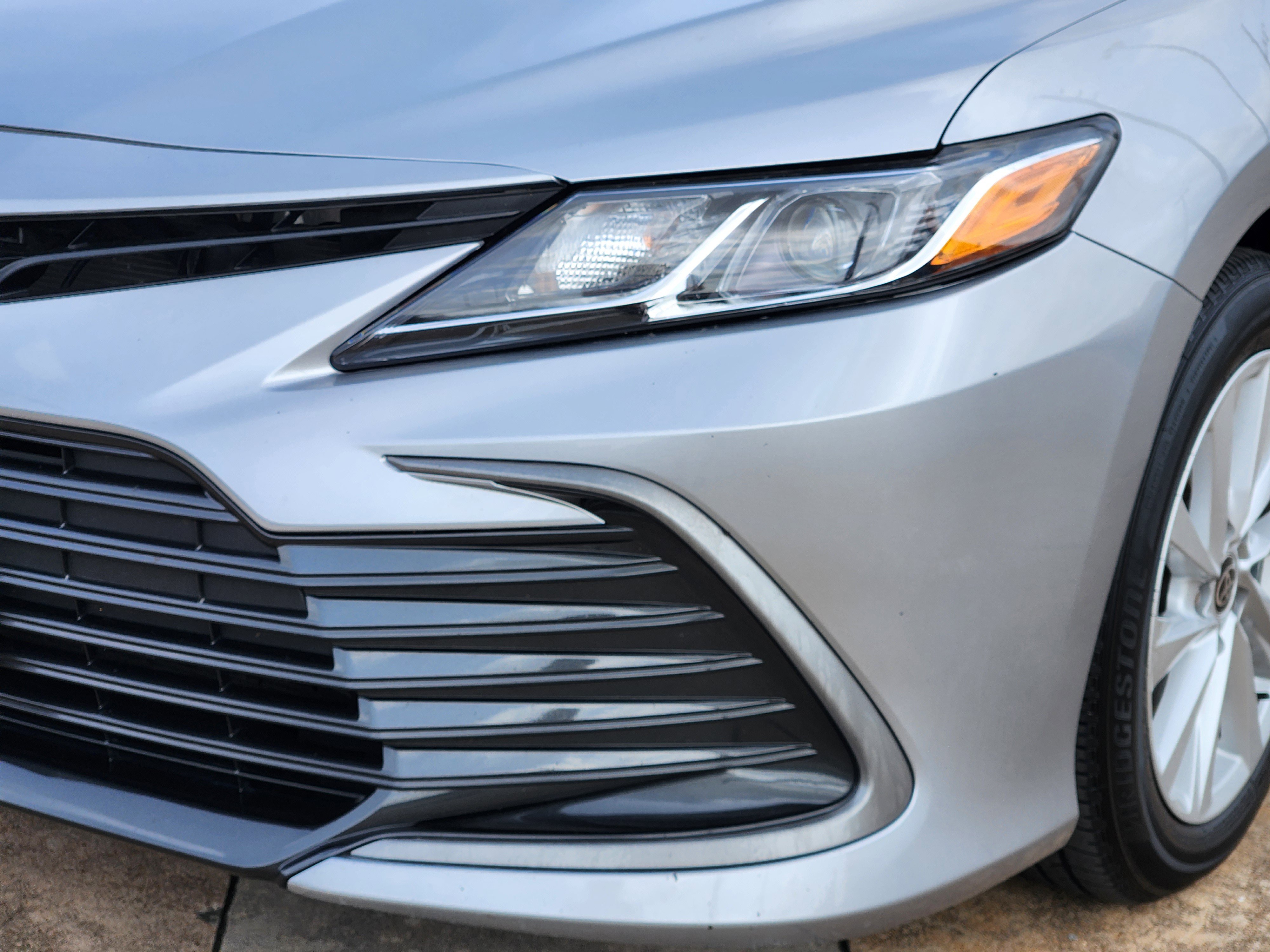 Used 2024 Toyota Camry LE FWD image 10