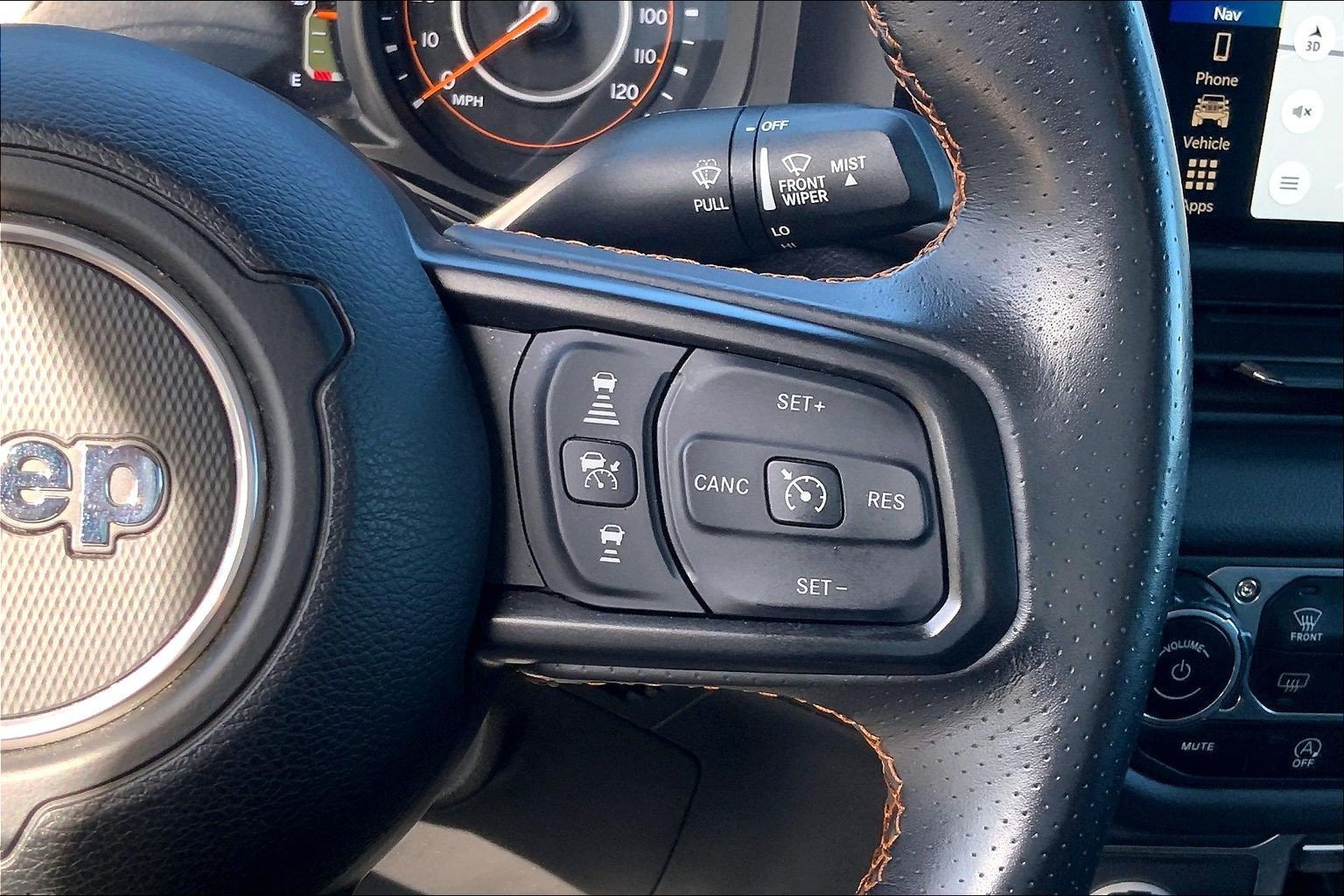 Certified 2024 Jeep Gladiator Mojave AWD/4WD image 24