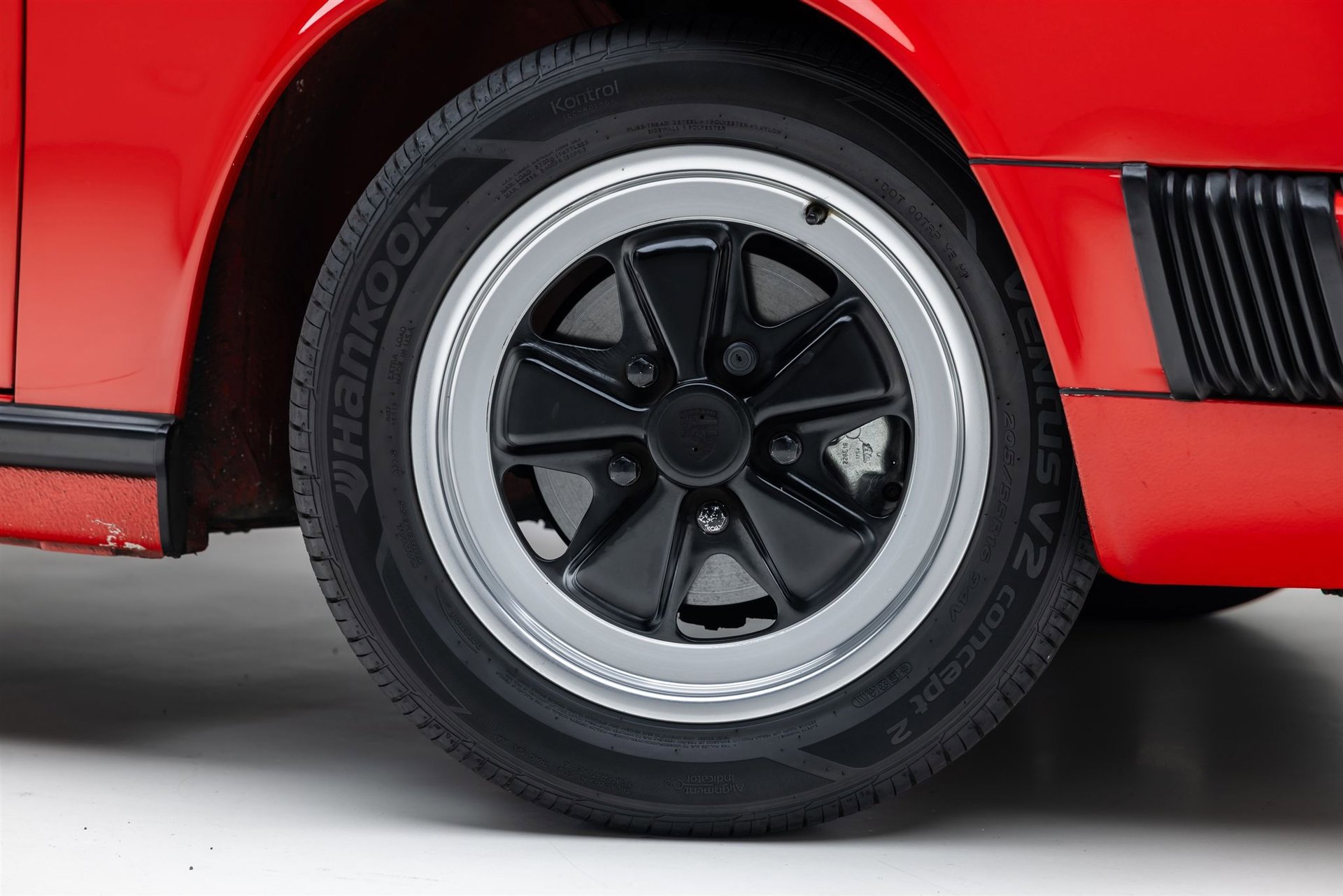 Used 1987 Porsche 911 Carrera image 19