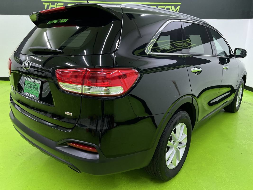 Used 2016 Kia Sorento FWD image 10