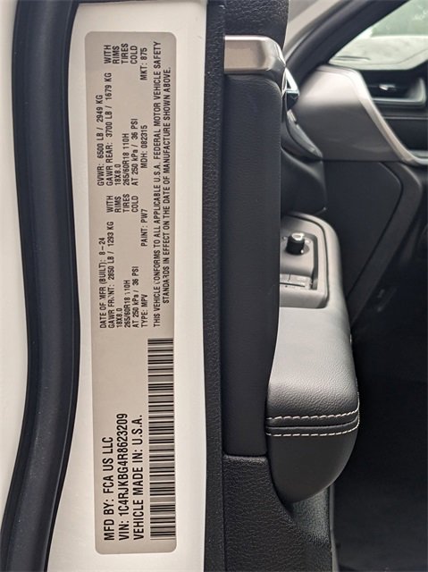 New 2024 Jeep Grand Cherokee L Limited image 26