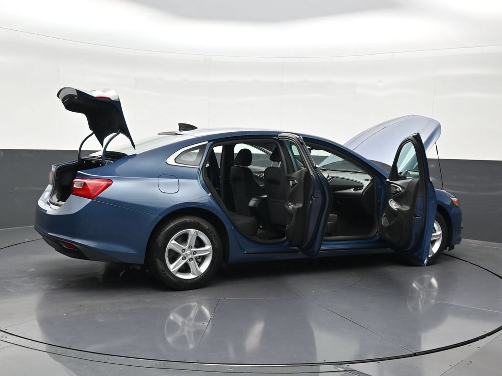 Used 2024 Chevrolet Malibu LS FWD image 36