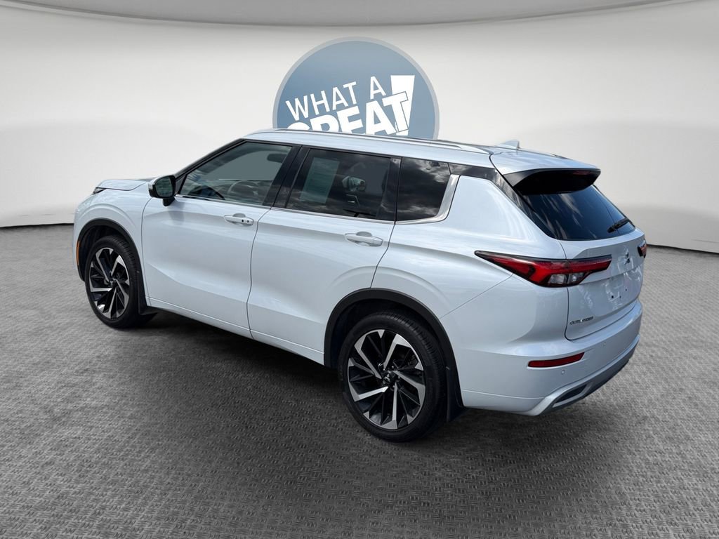 Used 2022 Mitsubishi Outlander SEL AWD/4WD image 6