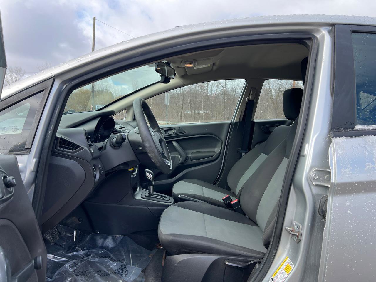 Used 2015 Ford Fiesta S image 15