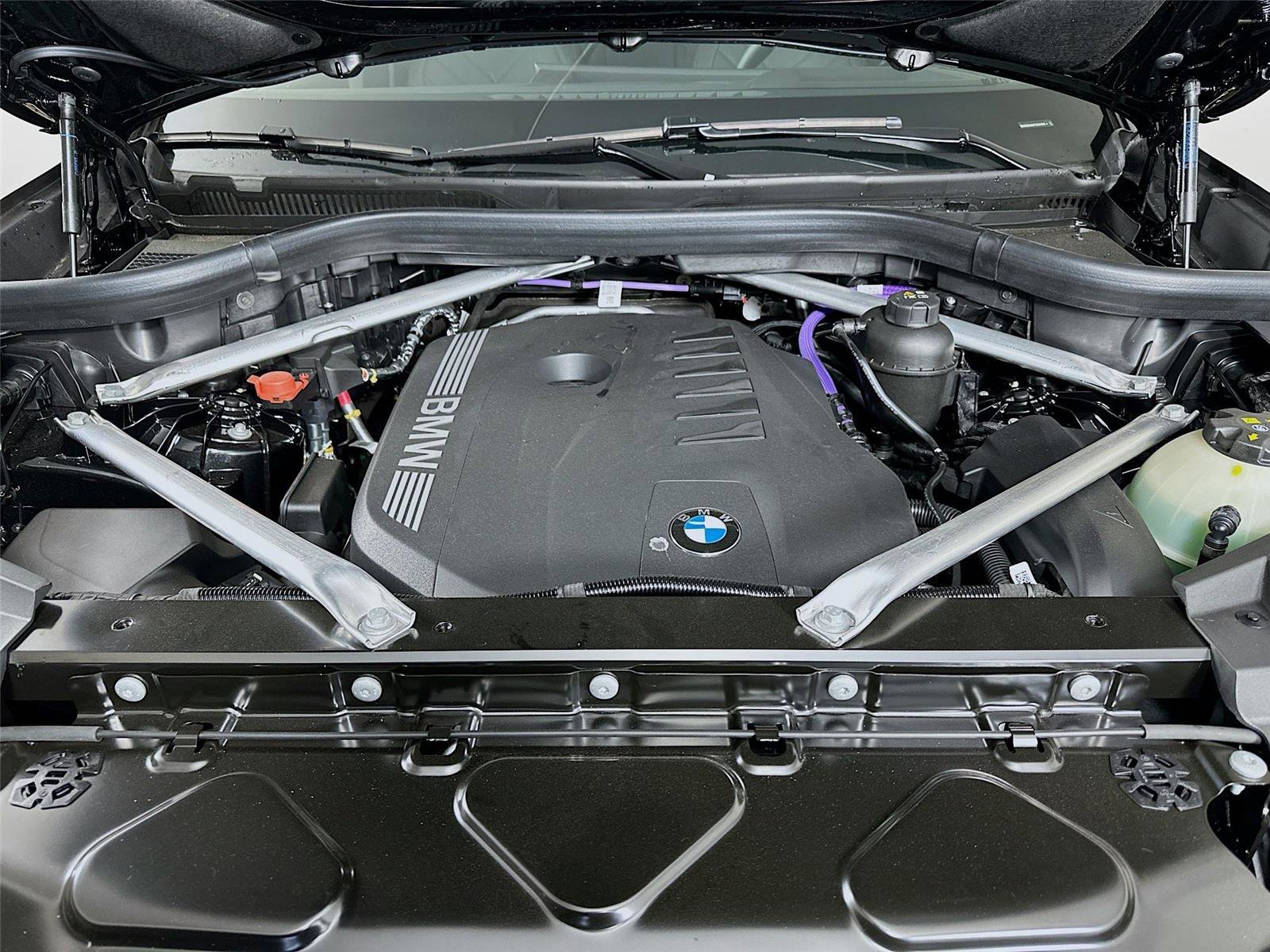 New 2026 BMW X5 xDrive40i w/ Climate Comfort Package image 32