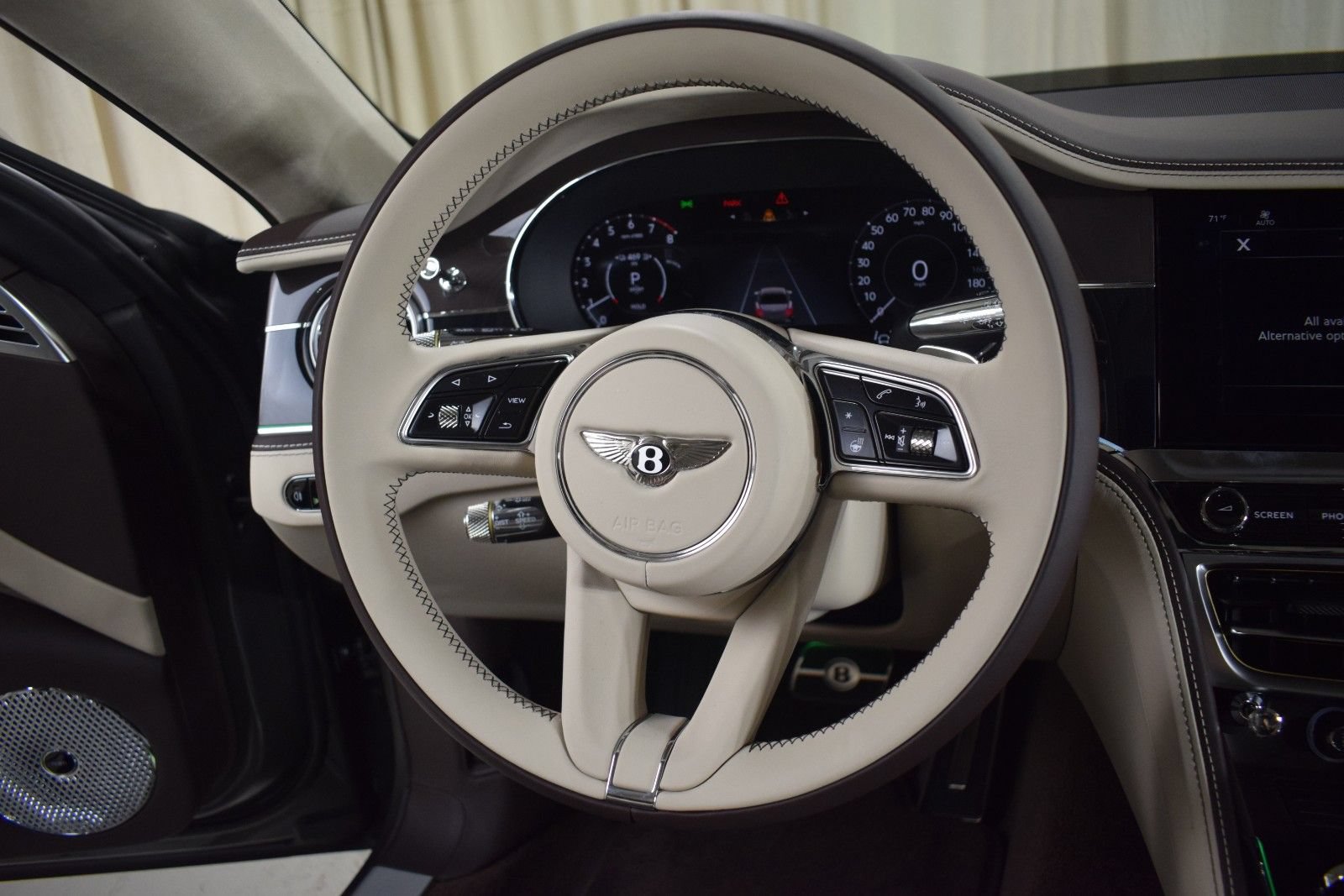 New 2026 Bentley Flying Spur Plug-In Hybrid AWD/4WD image 4
