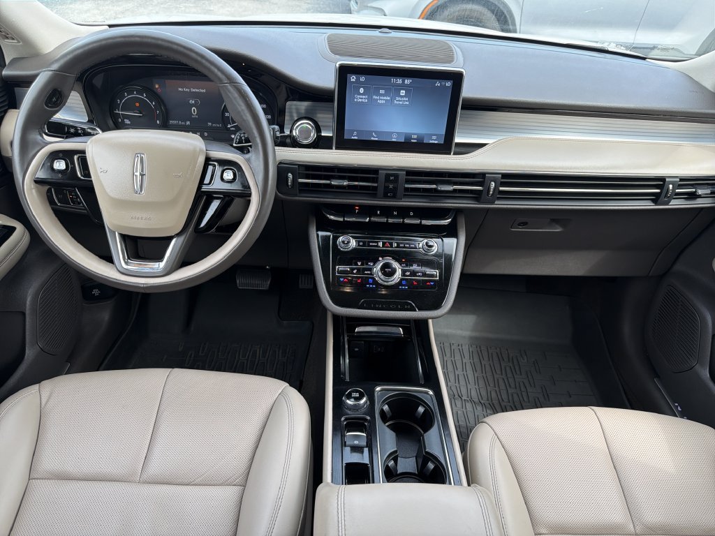 Used 2021 Lincoln Corsair AWD w/ Sport Package image 15