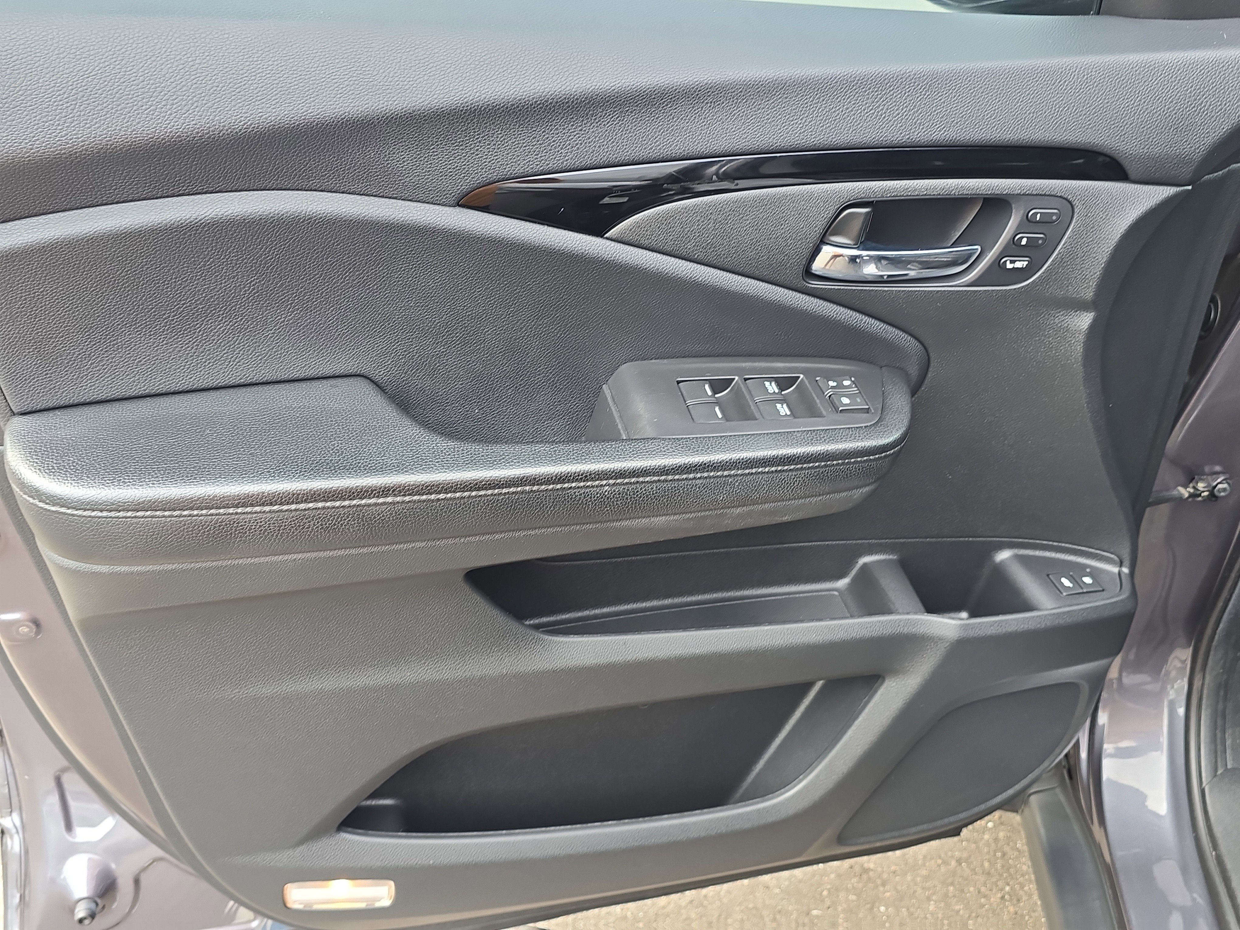 Used 2019 Honda Pilot Touring image 22