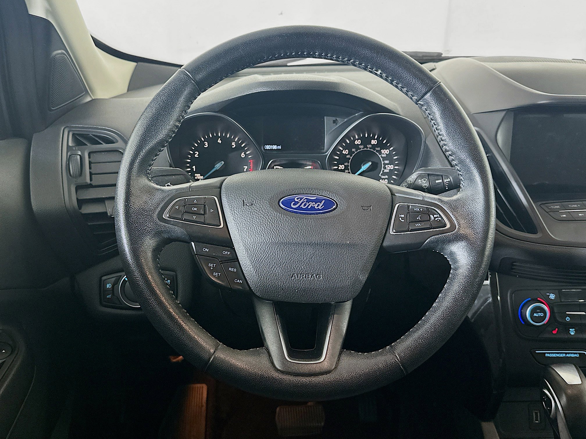 Used 2019 Ford Escape SE AWD/4WD image 17
