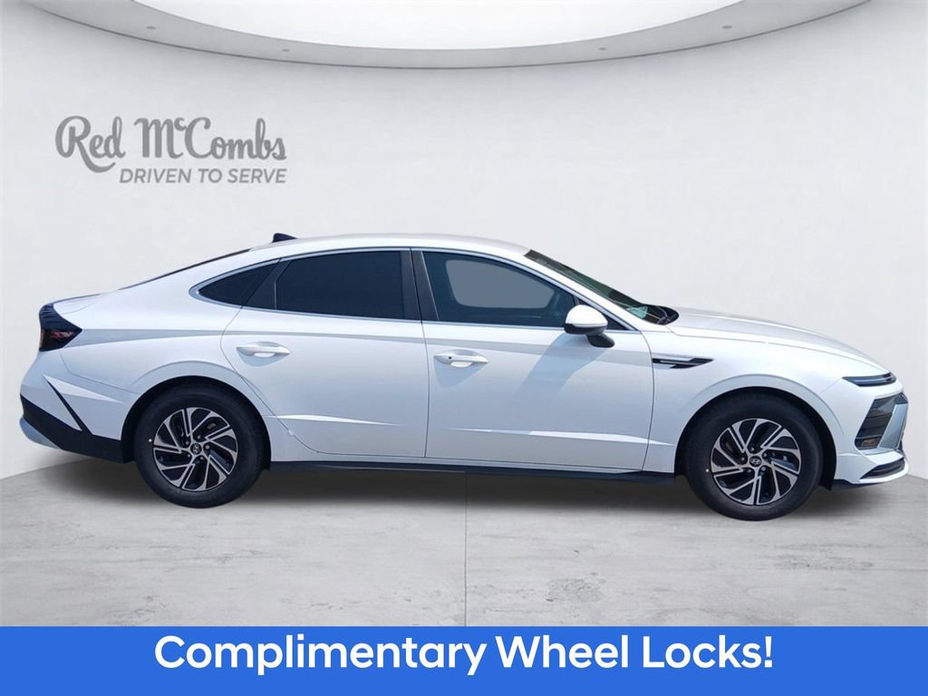 New 2026 Hyundai Sonata Blue FWD image 7