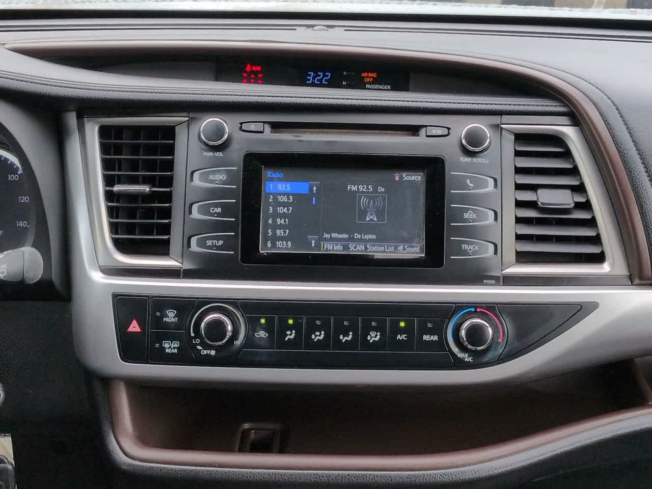 Certified 2018 Toyota Highlander LE FWD image 18