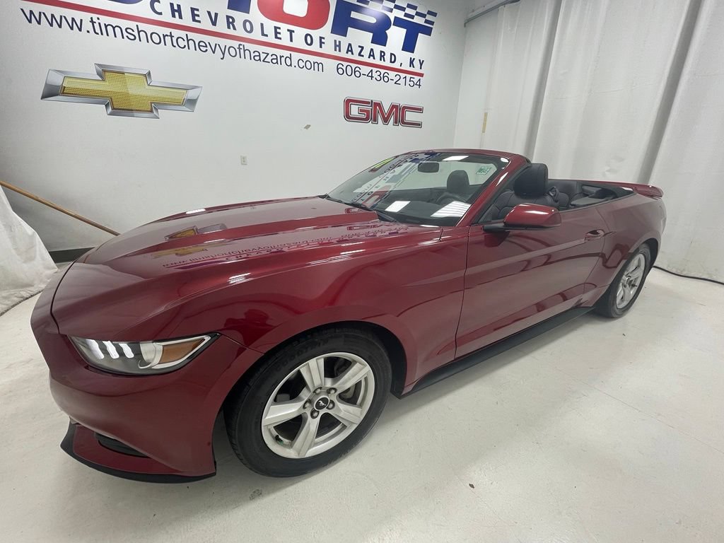 Used 2017 Ford Mustang Convertible RWD image 10
