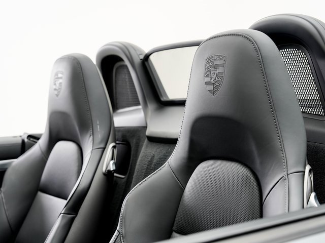 Certified 2025 Porsche 718 Boxster image 10