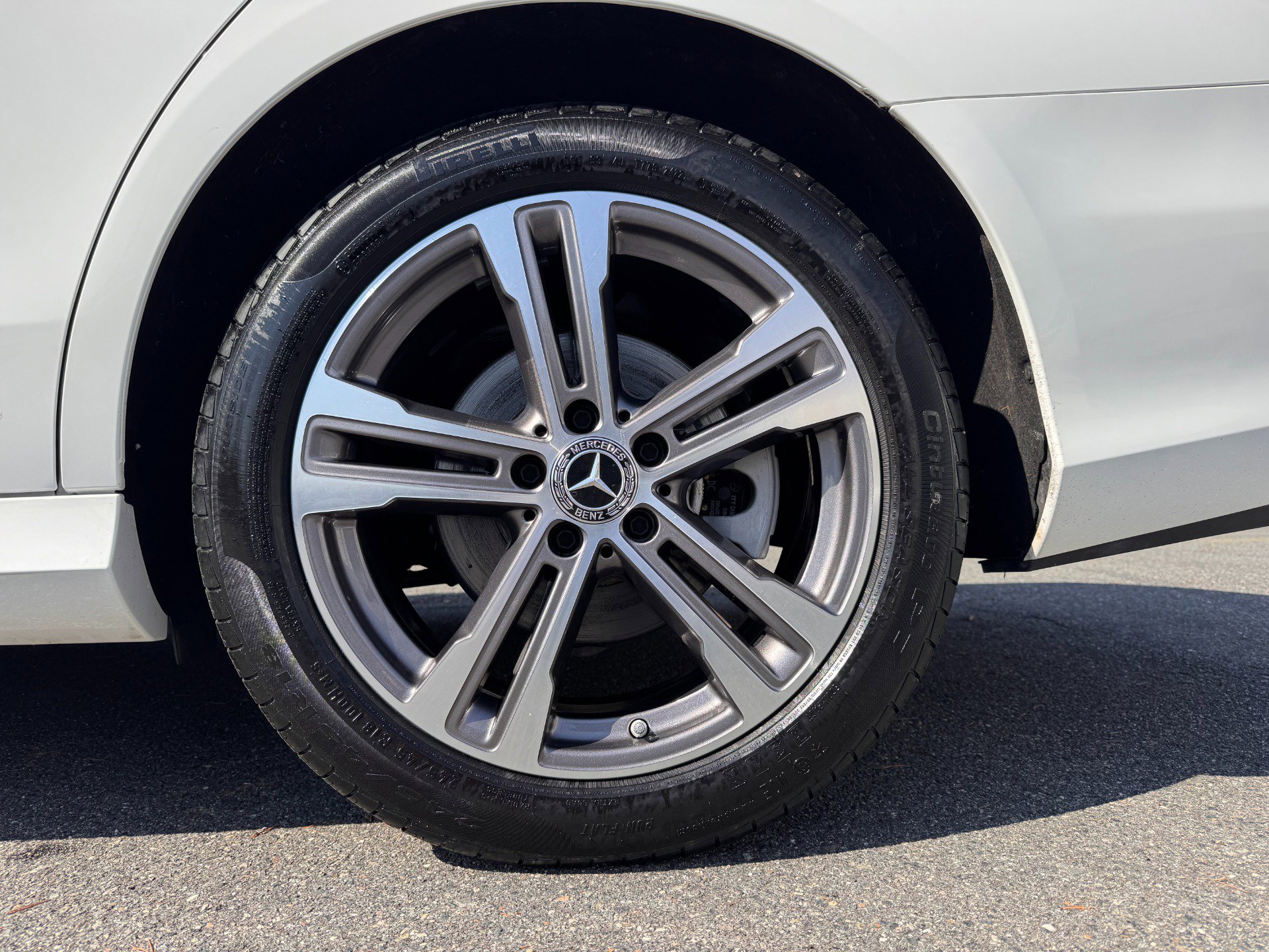 Used 2023 Mercedes-Benz E 350 4MATIC Sedan w/ Premium Package image 64