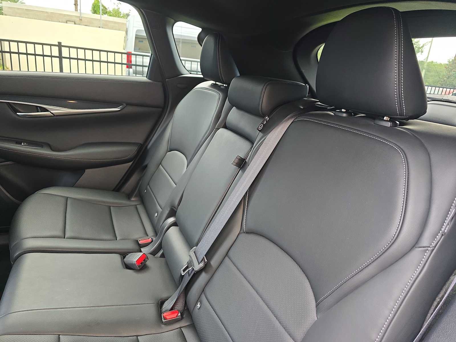 Used 2023 INFINITI QX50 Sport FWD image 11