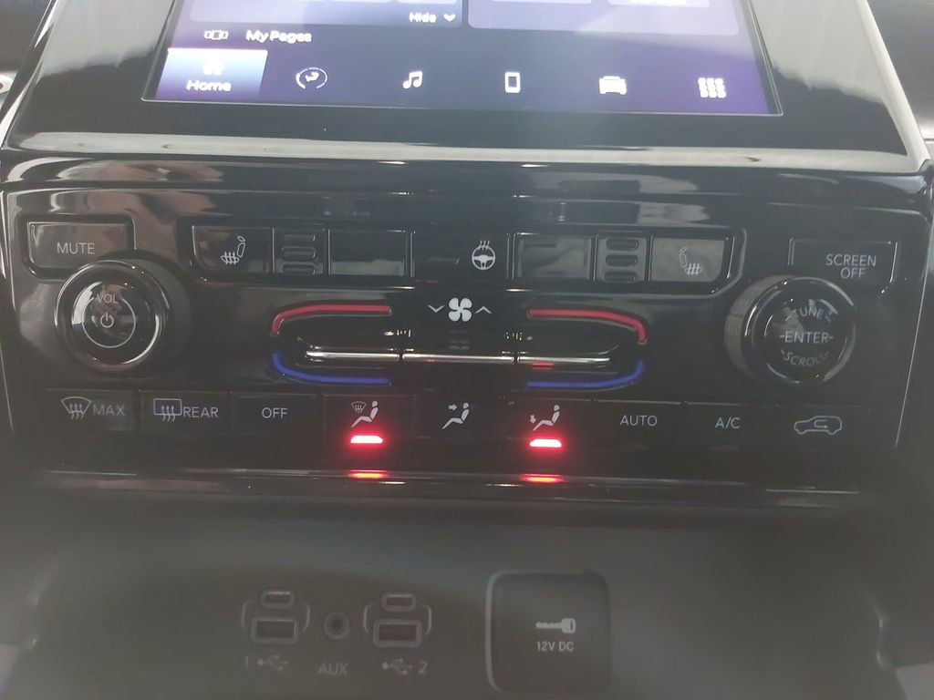 Used 2023 Jeep Grand Cherokee L Laredo image 23