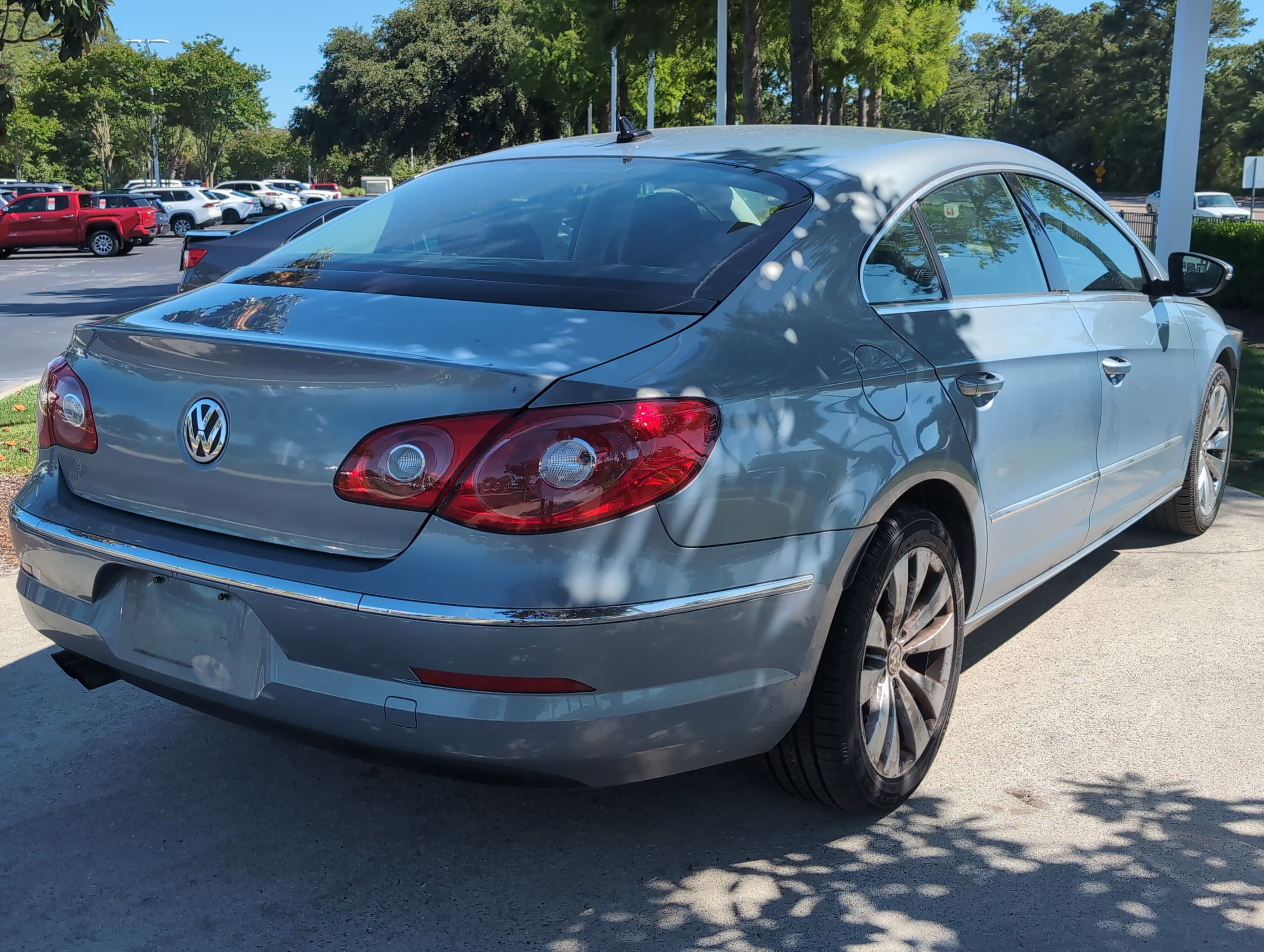 Used 2009 Volkswagen CC Sport FWD image 10