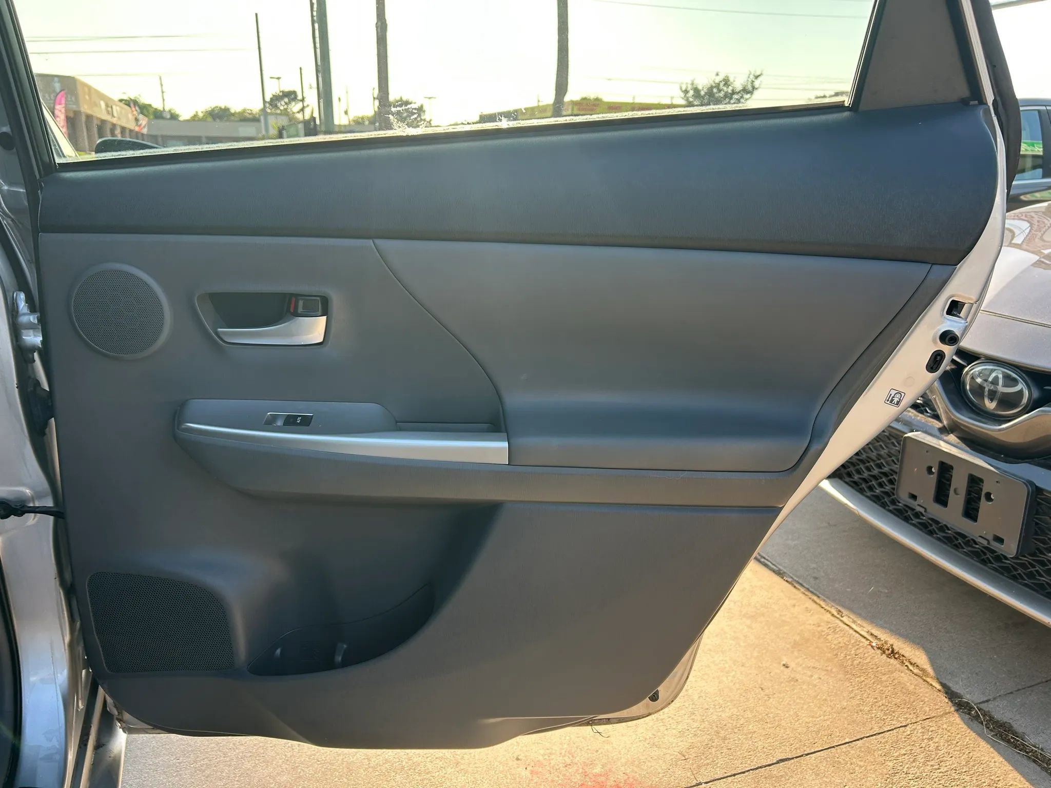 Used 2012 Toyota Prius V Five FWD image 17