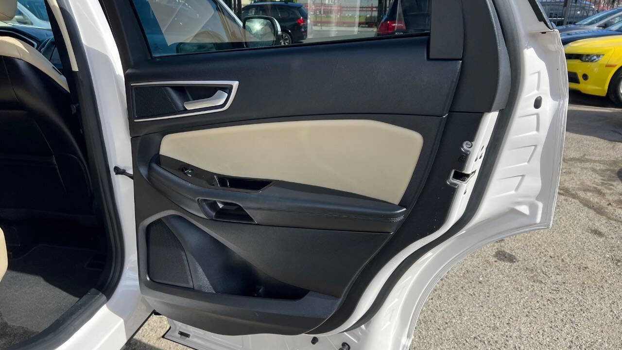 Used 2018 Ford Edge SEL w/ Equipment Group 201A image 26