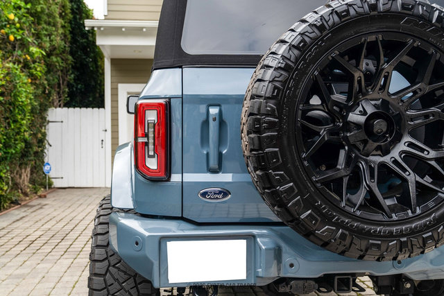 Used 2023 Ford Bronco Outer Banks AWD/4WD image 72