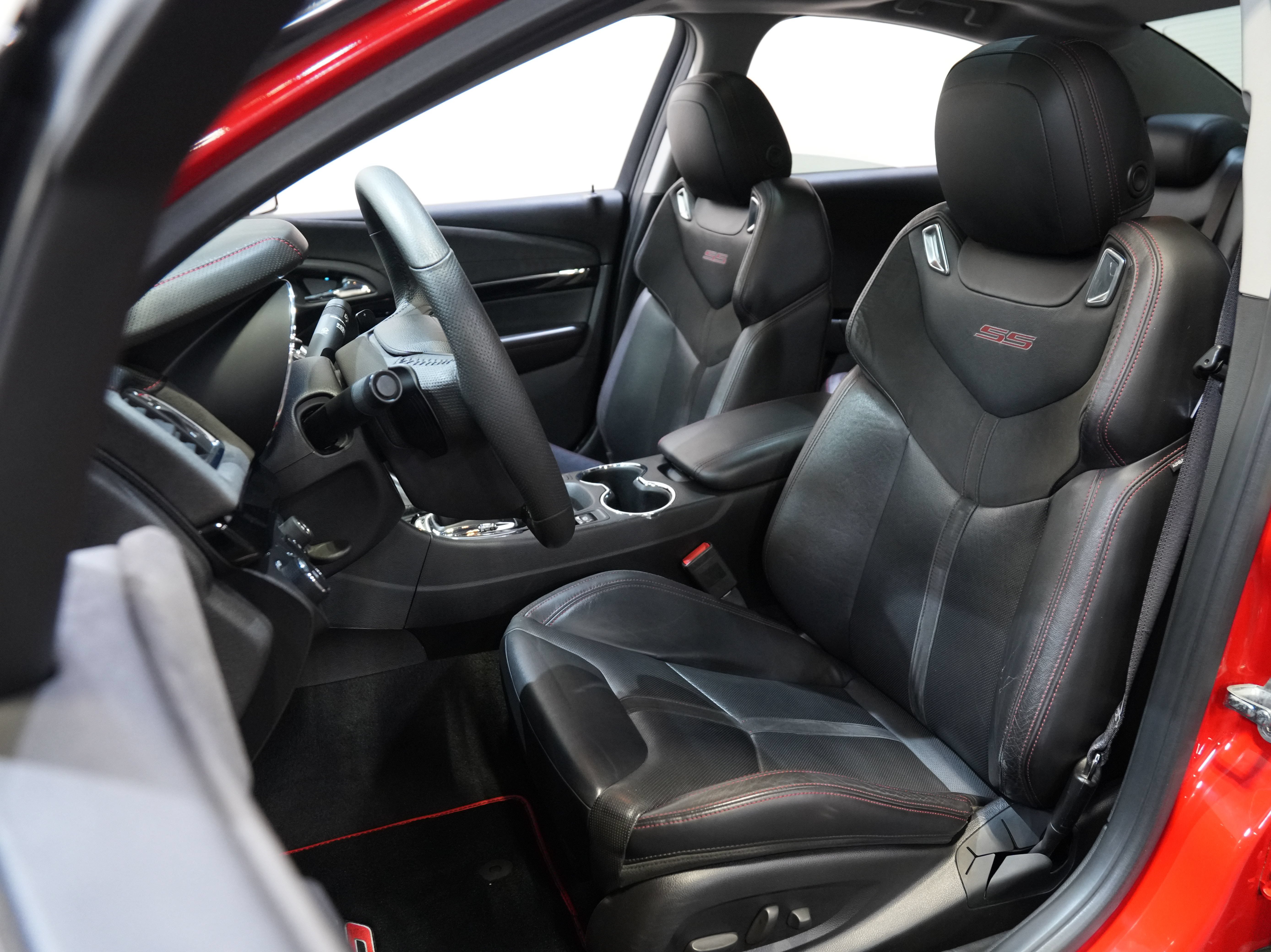 Used 2014 Chevrolet SS RWD image 29