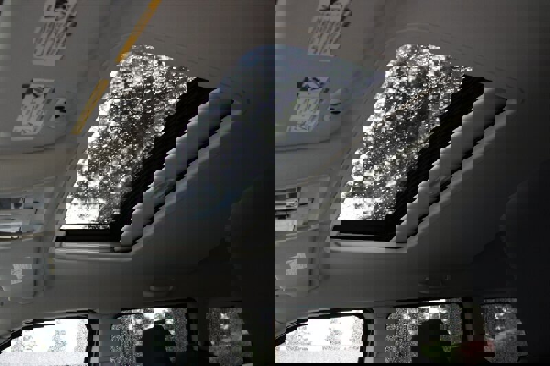 Used 2007 Dodge Nitro SXT image 9