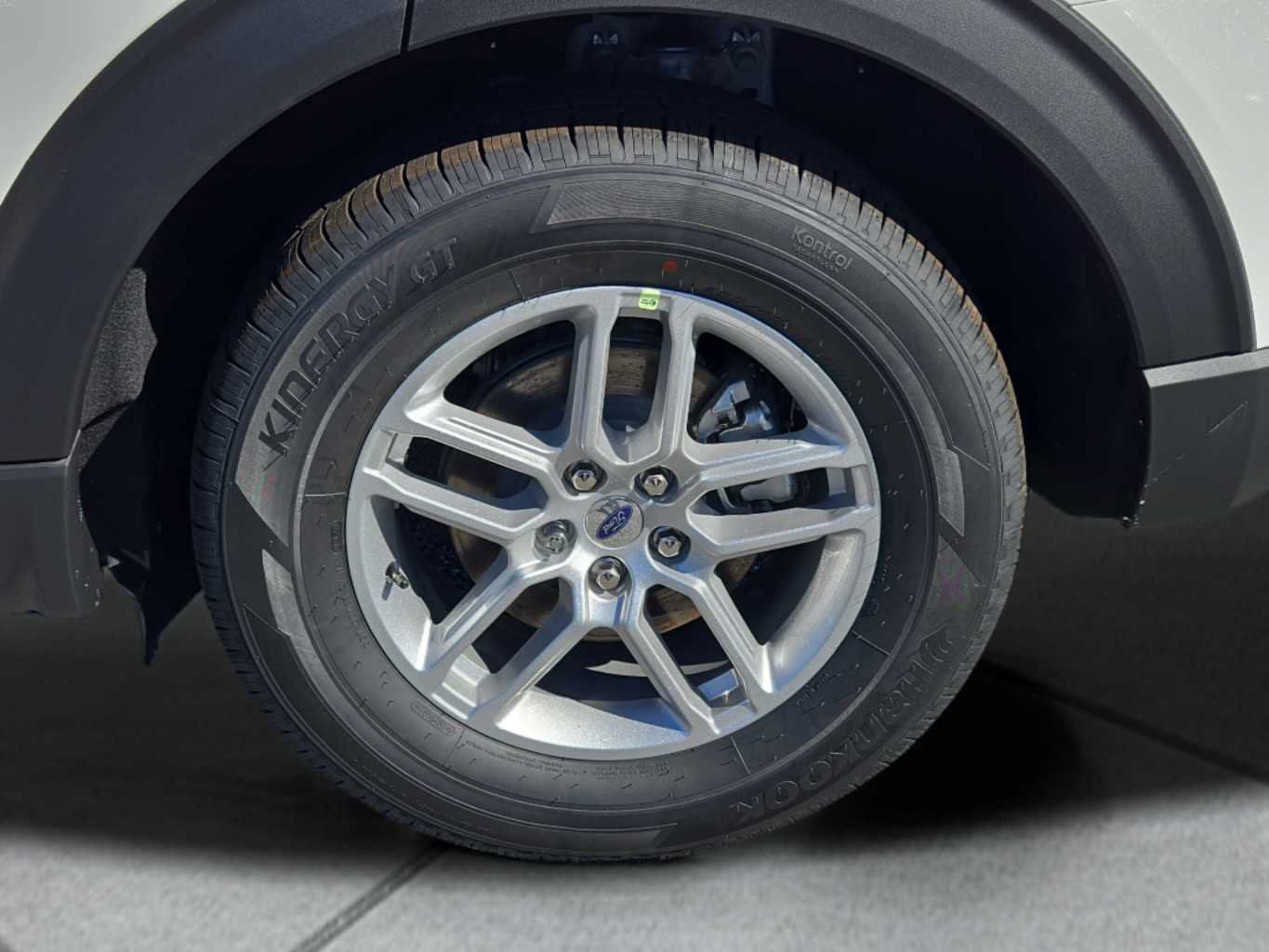 New 2027 Ford Explorer Active RWD image 12