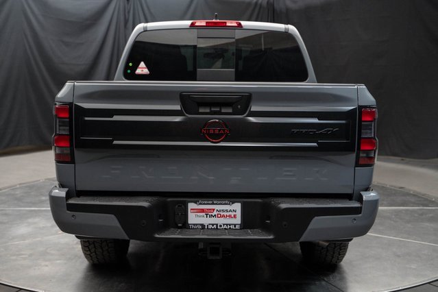 Used 2025 Nissan Frontier PRO-4X w/ Pro Convenience Package image 12