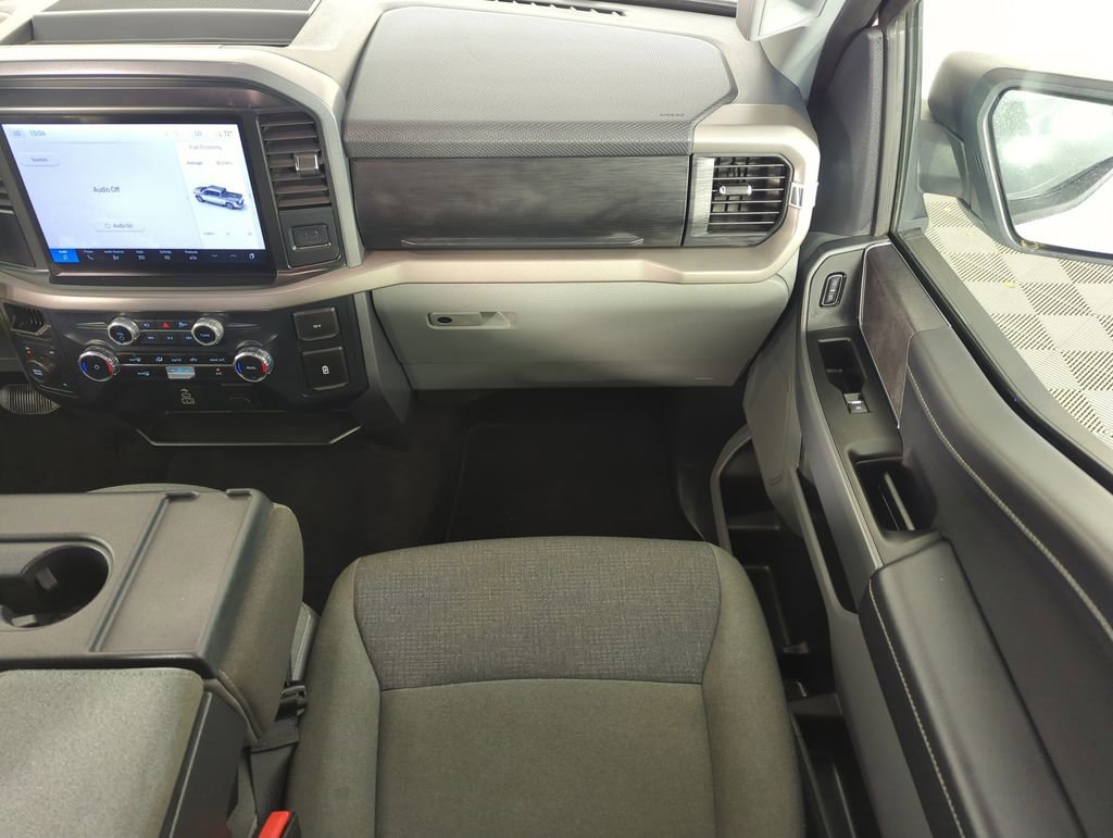 Used 2025 Ford F150 XLT w/ Equipment Group 301A Standard image 16