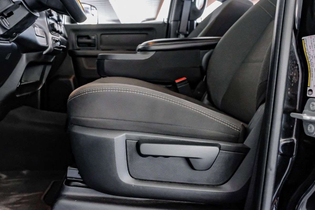 Used 2022 RAM 3500 Tradesman image 31