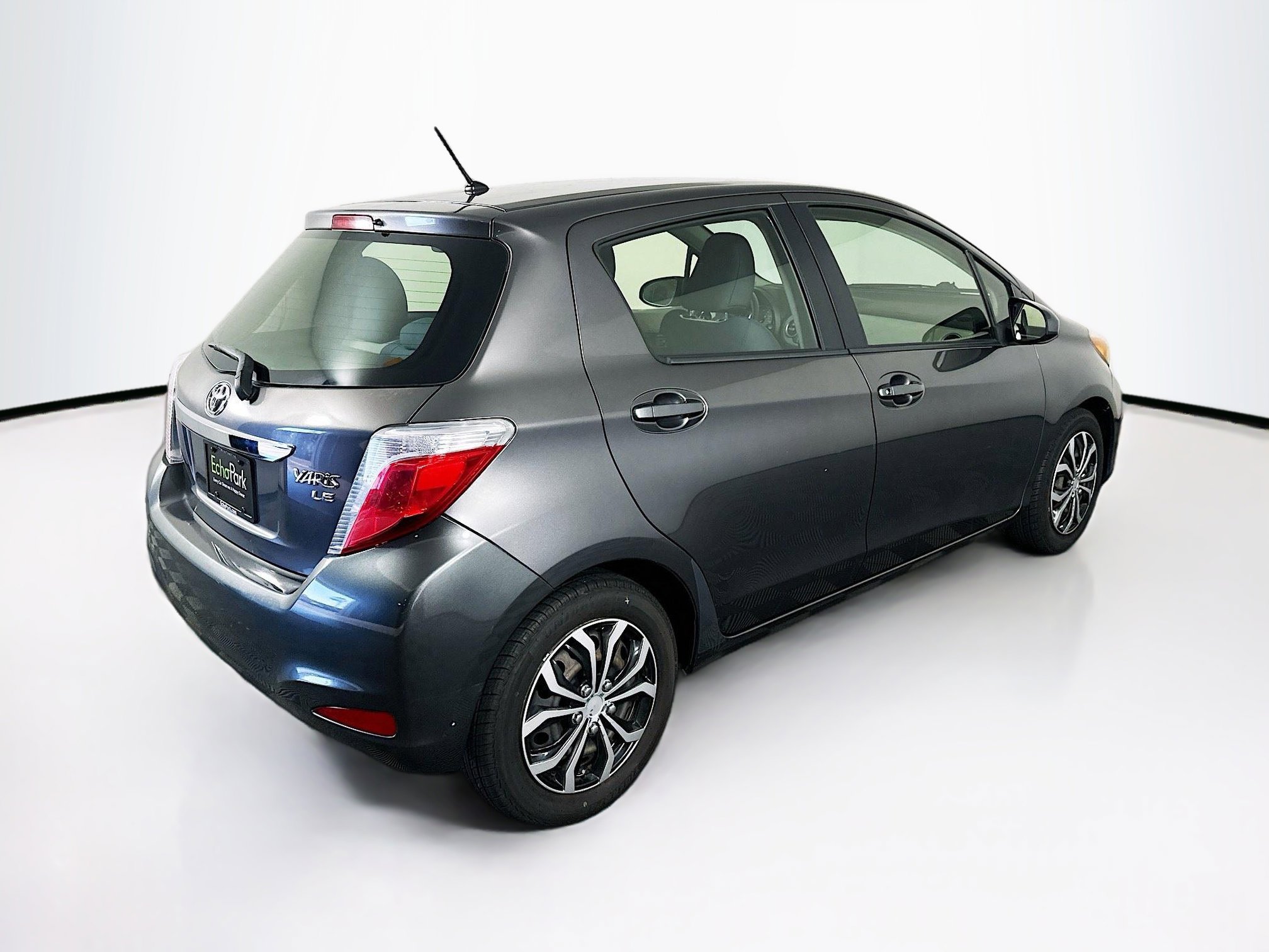 Used 2013 Toyota Yaris LE image 9