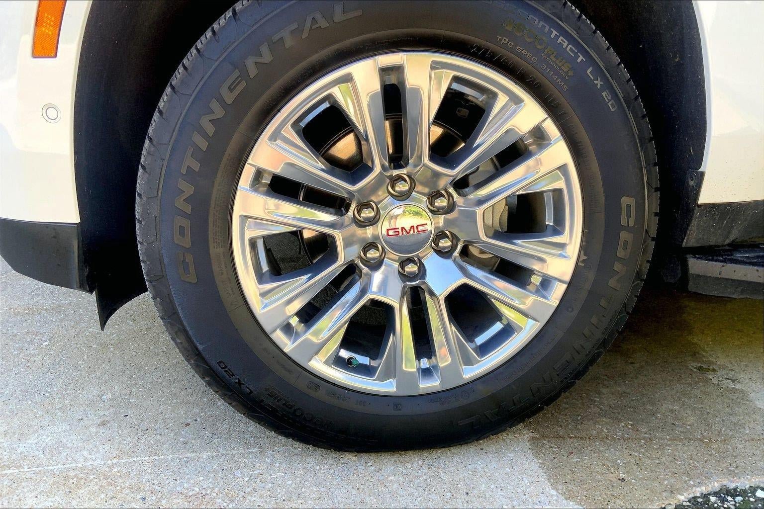 Used 2025 GMC Yukon Denali AWD/4WD image 9
