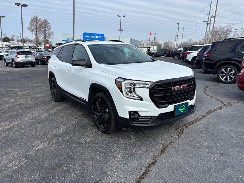 Certified 2024 GMC Terrain SLT w/ Elevation Edition image 7