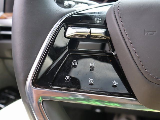 Certified 2025 Cadillac Escalade Premium Luxury Platinum image 37