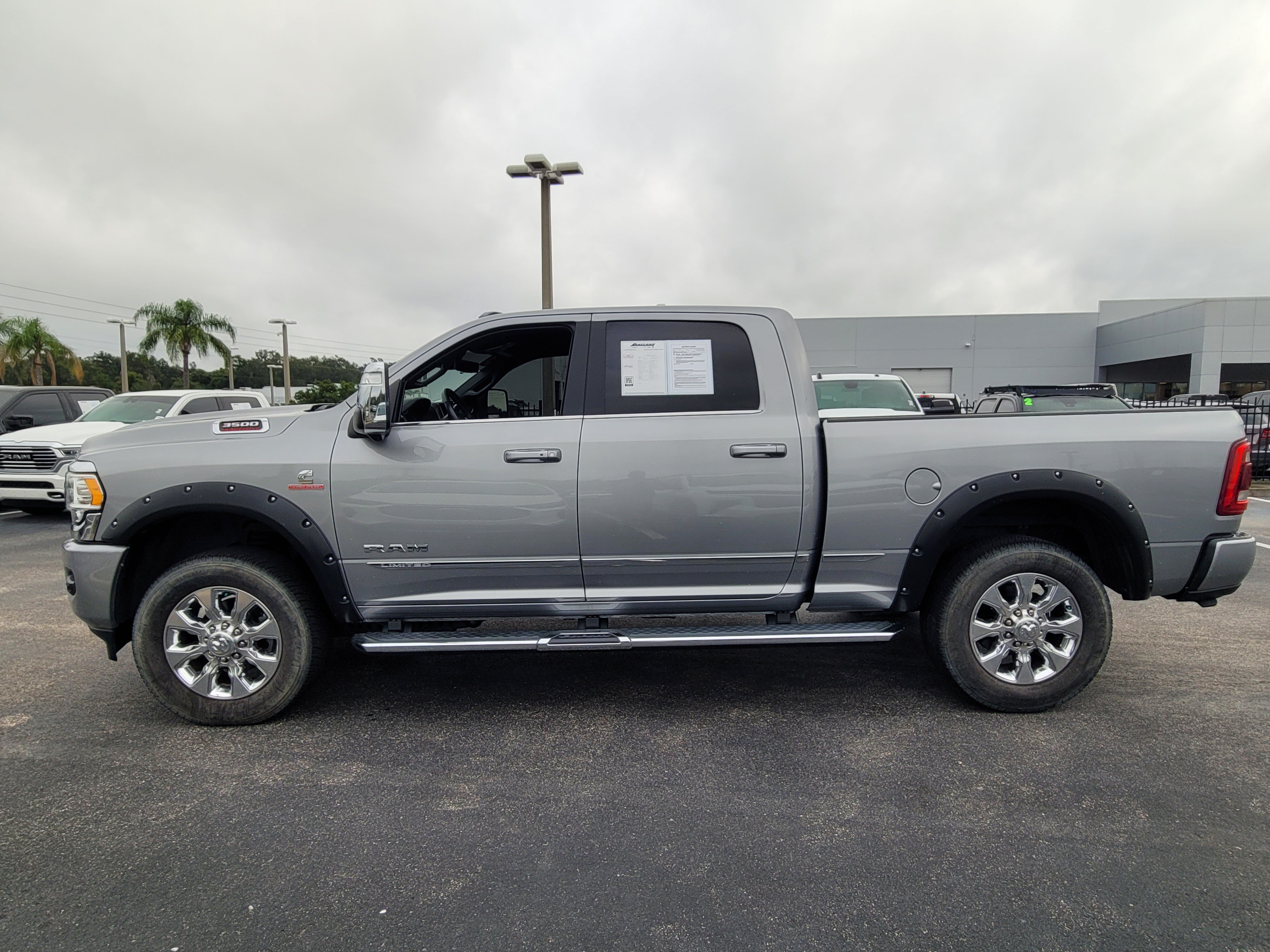 Used 2023 RAM 3500 Limited AWD/4WD image 7