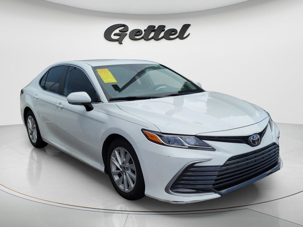 Used 2021 Toyota Camry LE w/ Convenience Package FWD video 2