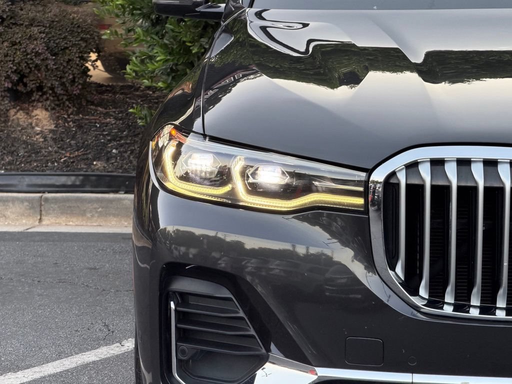 Used 2022 BMW X7 xDrive40i w/ Premium Package AWD/4WD image 4