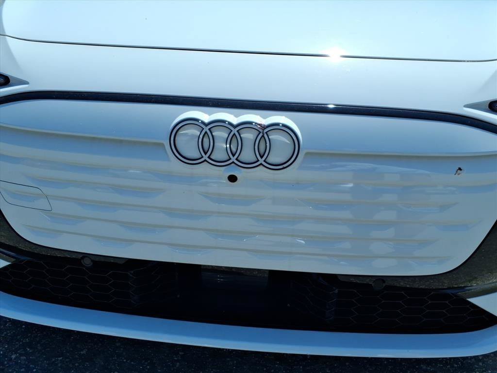 New 2025 Audi A6 e-tron Premium Plus RWD image 25