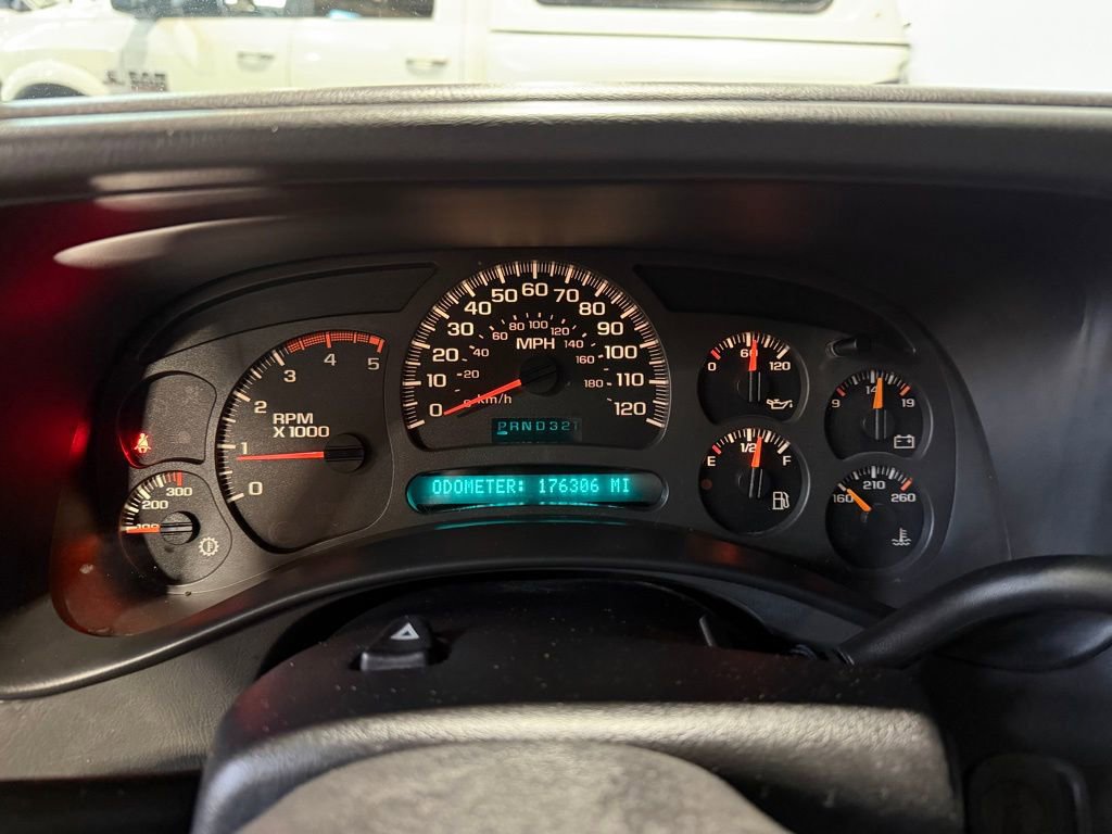 Used 2003 Chevrolet Silverado 2500 LS AWD/4WD image 13
