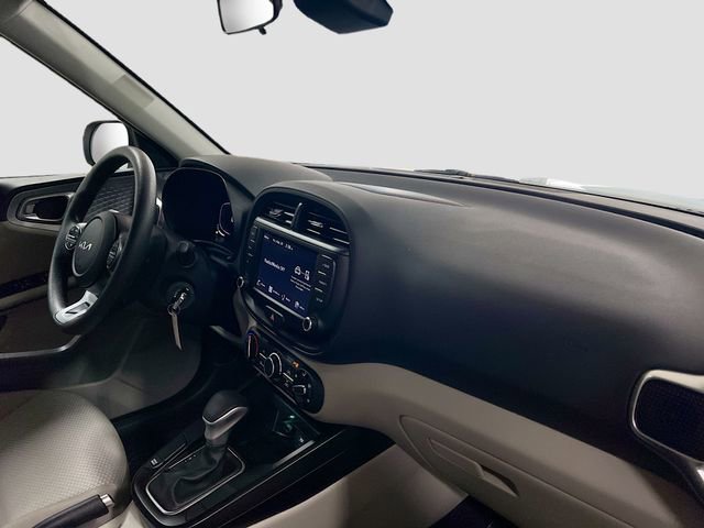 Certified 2025 Kia Soul LX image 27