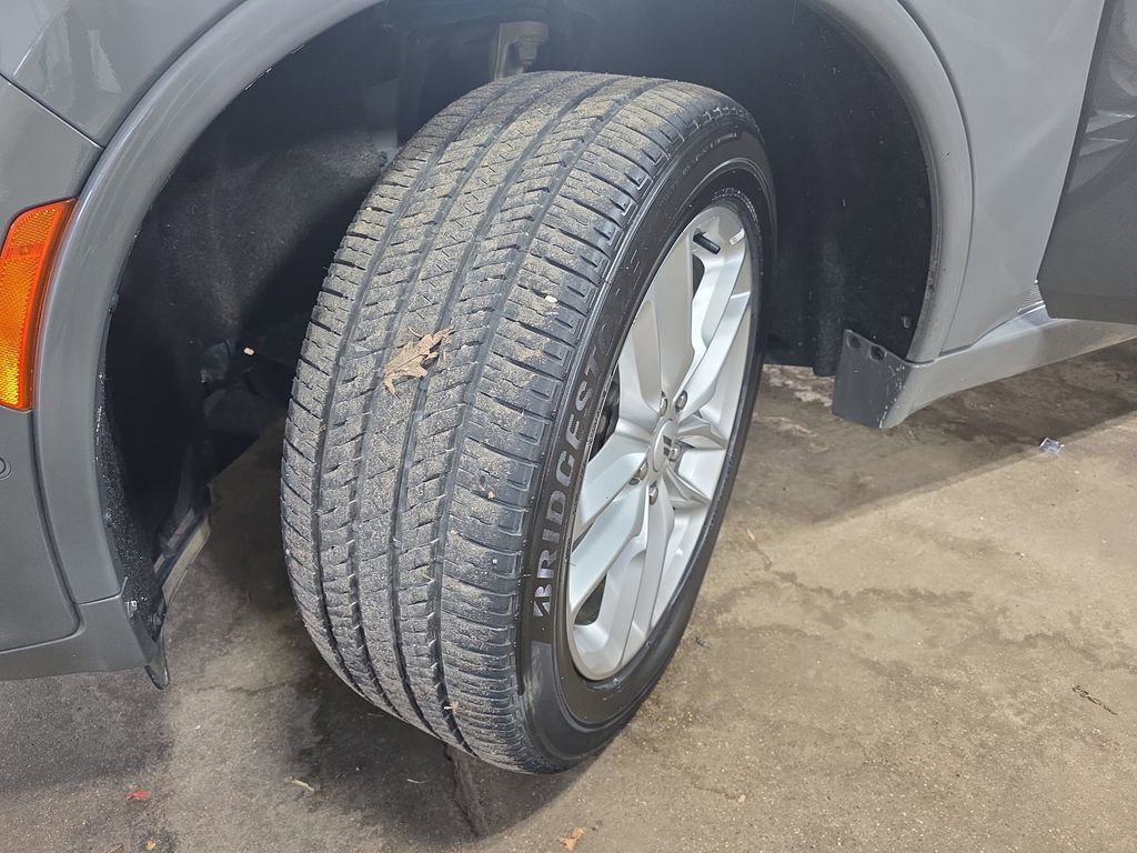 Used 2025 Dodge Durango GT image 31
