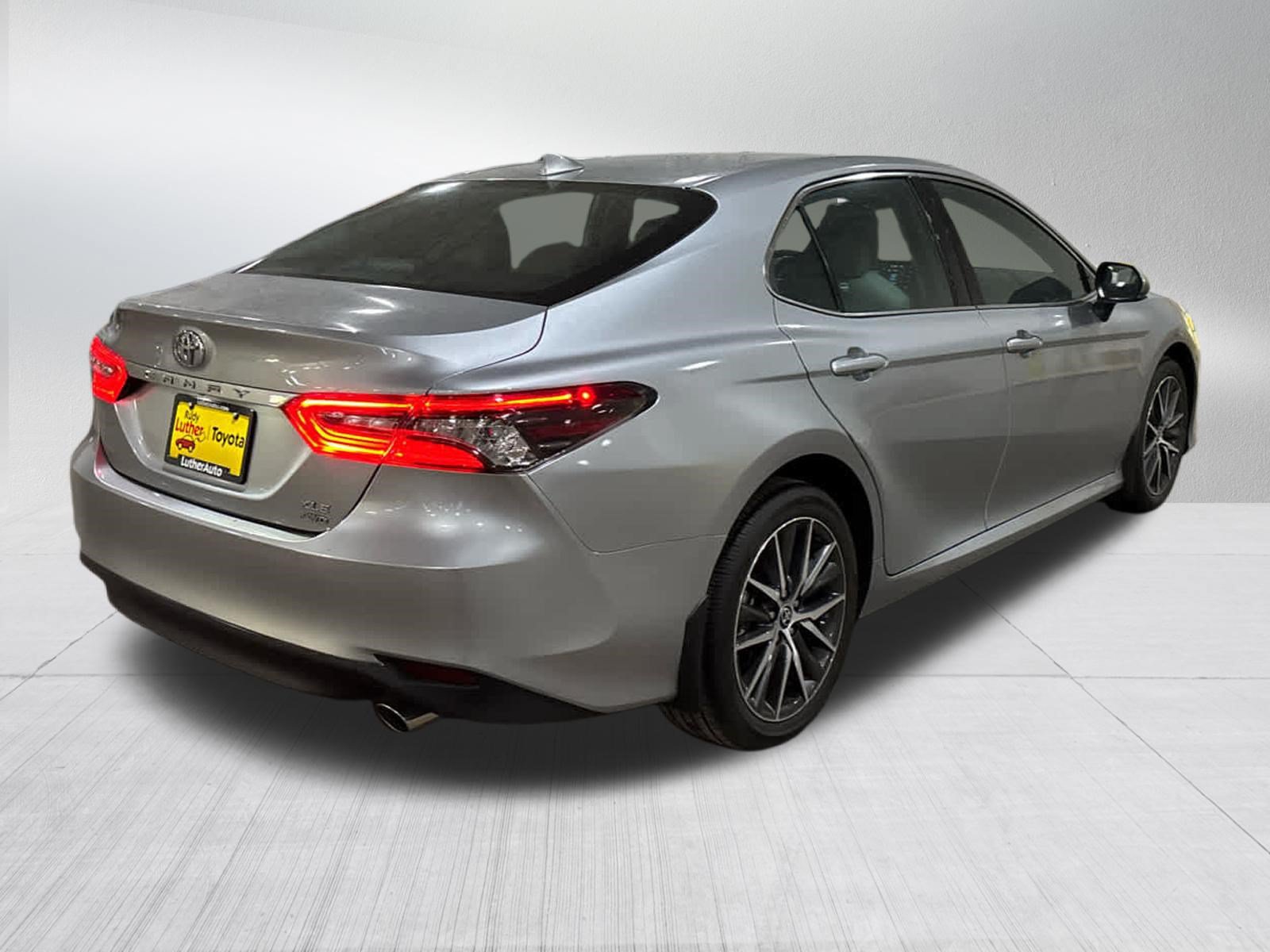 Certified 2023 Toyota Camry XLE w/ Cold Weather Package AWD/4WD image 6