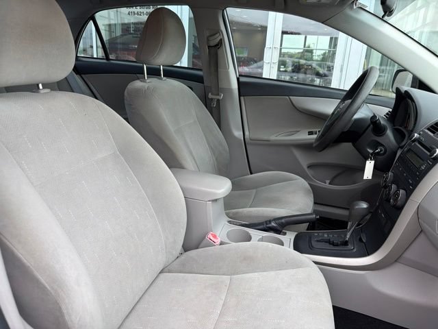 Used 2012 Toyota Corolla L FWD image 25