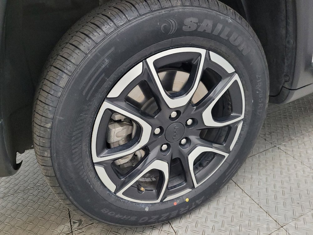 Used 2024 Jeep Compass Trailhawk image 31