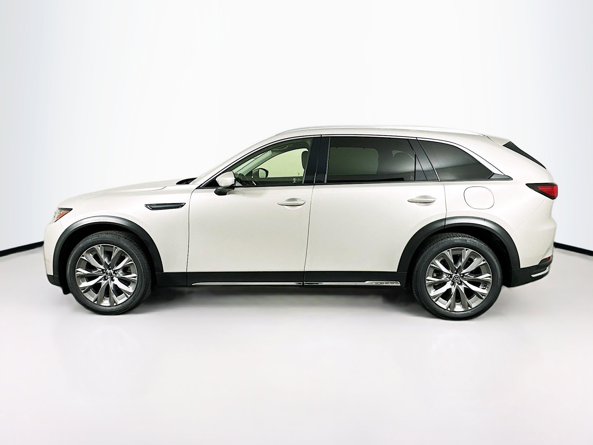 Used 2024 MAZDA CX-90 3.3 Turbo w/ Premium Package AWD/4WD image 4