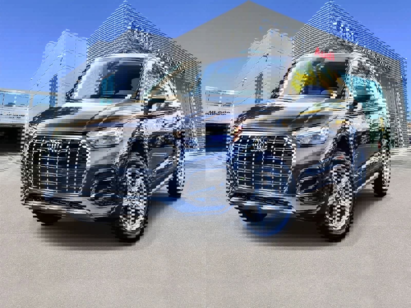 Used 2023 Audi Q5 2.0T Premium w/ Convenience Package