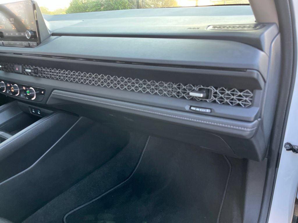 Certified 2025 Honda Accord SE image 27