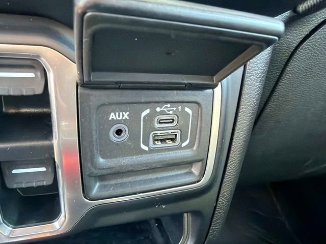 Used 2022 Jeep Gladiator Willys image 27