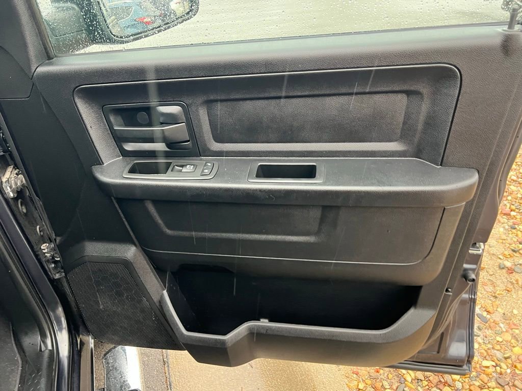 Used 2015 RAM 1500 Express image 23